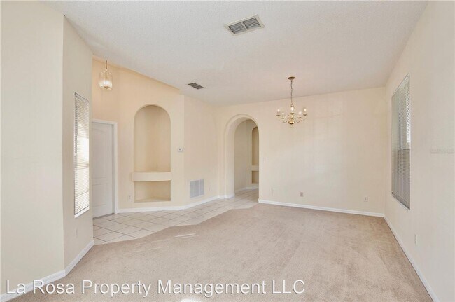 Foto del edificio - 4 br, 2 bath House - 14841 HUNTLEY DR