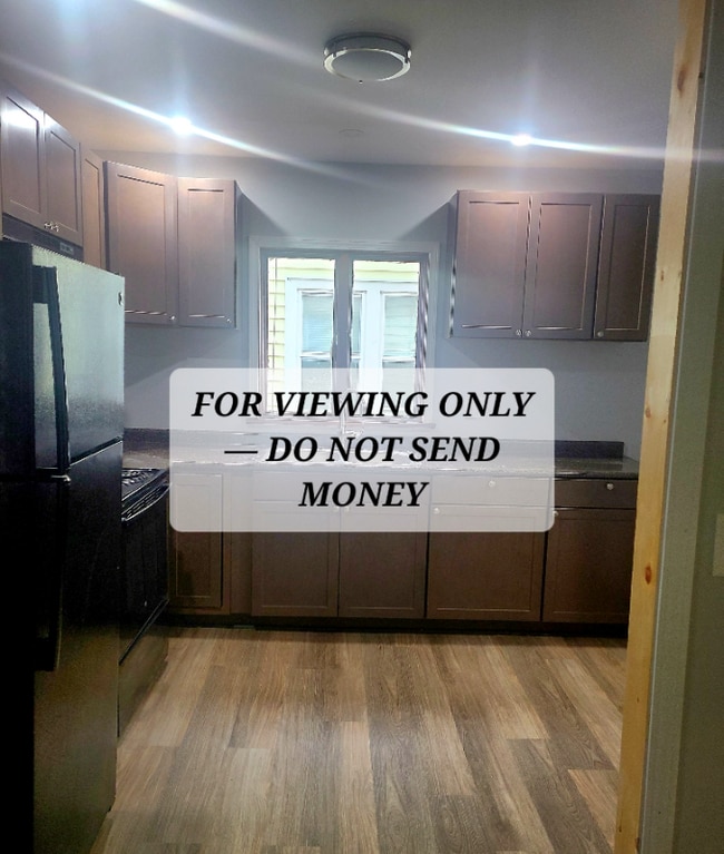 Building Photo - 352 Post Ave