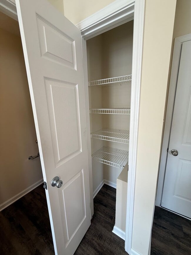 Building Photo - Charming 3 Bedroom 2.5 Bath townhome in Powell