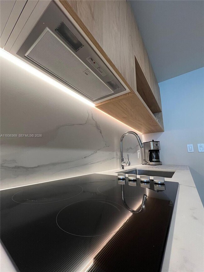 Foto del edificio - 11 NE 6th St