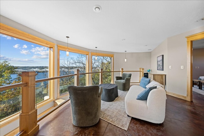 Building Photo - 1248 WI-35