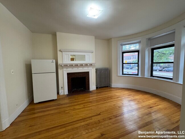 Foto del edificio - 2 Brighton Ave