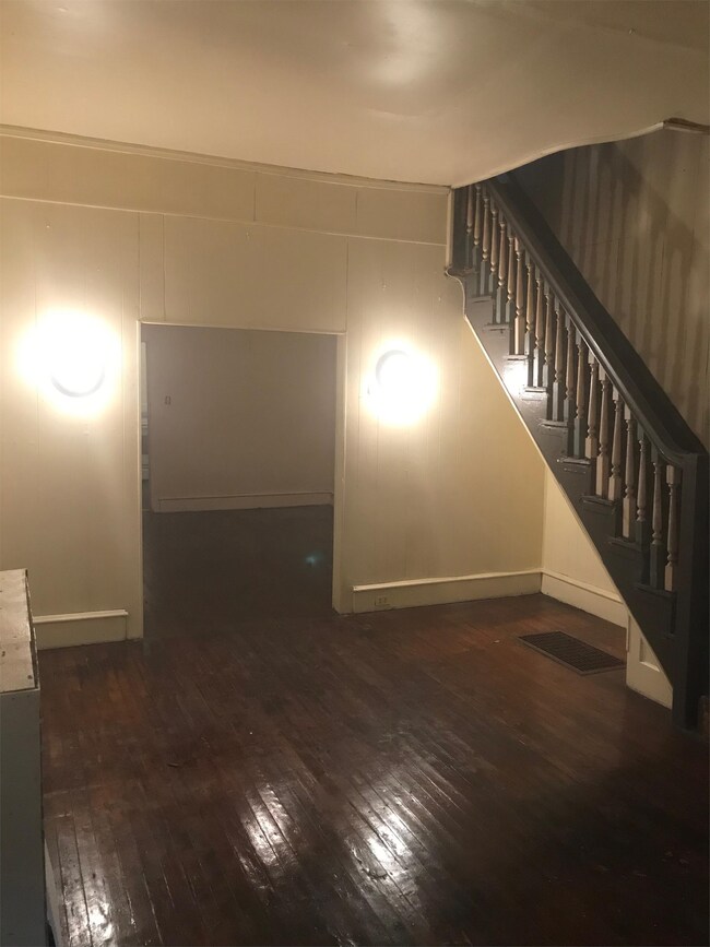 Foto del edificio - 2220 W Estaugh St