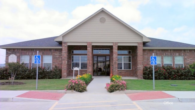 Building Photo - 712 Constitution Dr