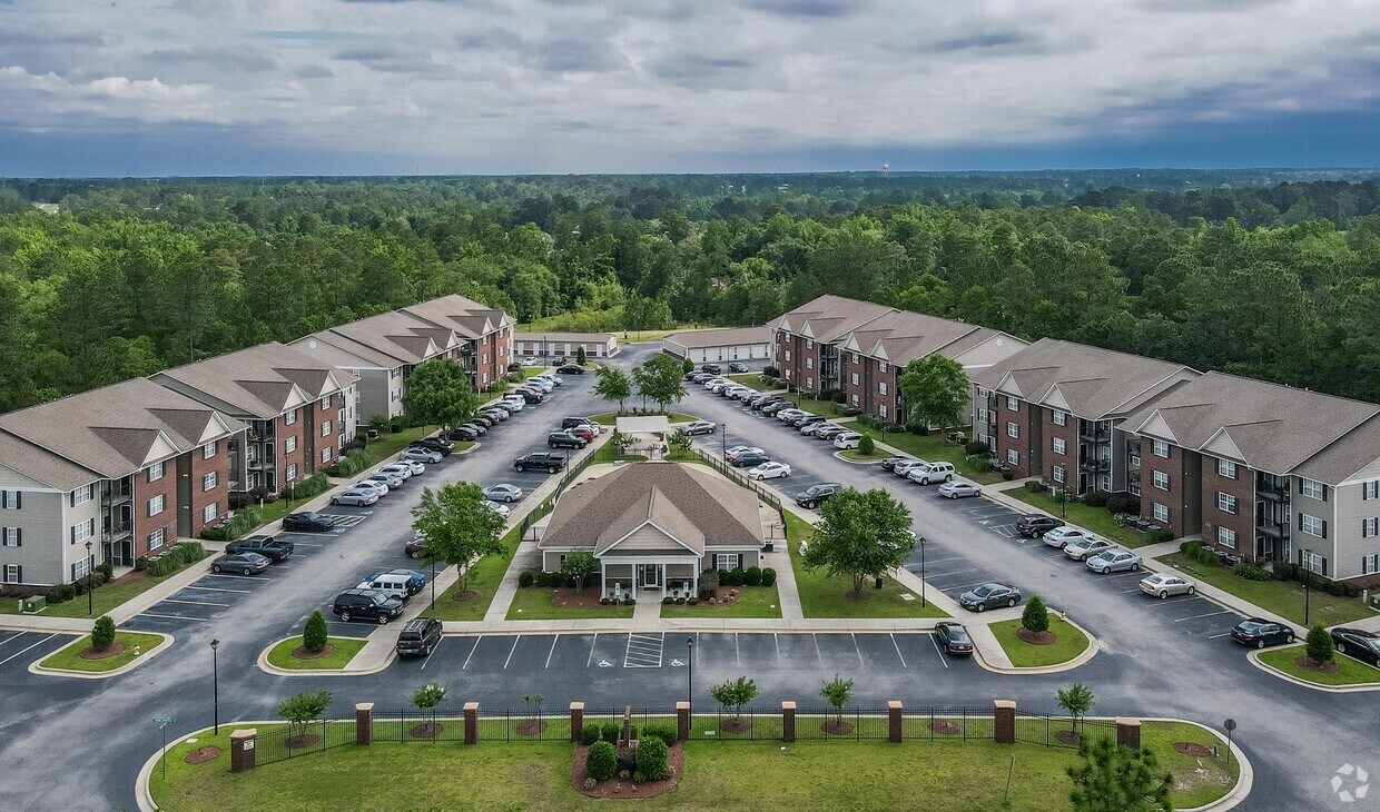 Crown at SteepleChase Apartments in Parkton, NC