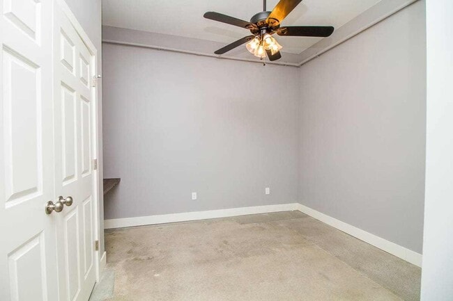 Building Photo - Welcome to Urban Studio 43 – Comfort, Convenience & Contemporary living in South Kansas City