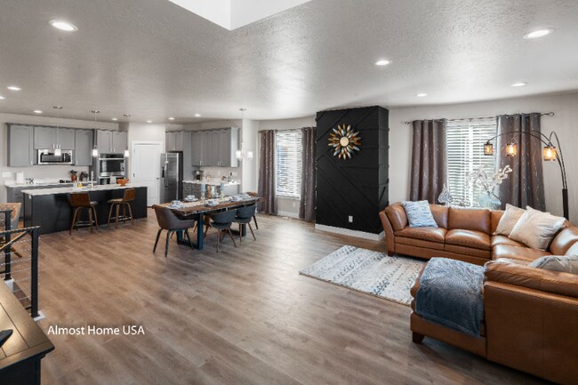 Foto del edificio - 572 Lewski Ln