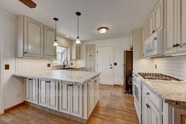 Foto del edificio - 1850 S Zeno Way