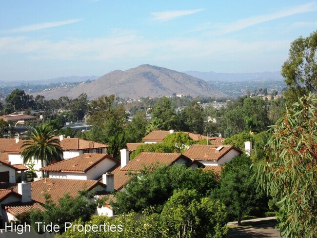 Building Photo - 3 br, 2 bath House - 16388 Avenida Venusto #E
