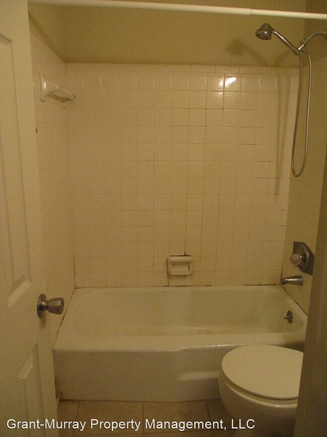 Building Photo - 2 br, 1 bath Apartment - 1122 Morgan St.