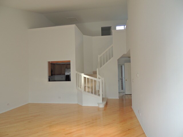 Foto del edificio - 309 Woodstone Cir