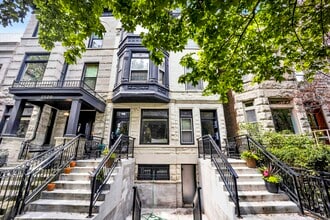 Building Photo - 2522 N Burling St