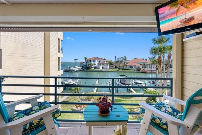 Building Photo - 363 Pinellas Bayway S
