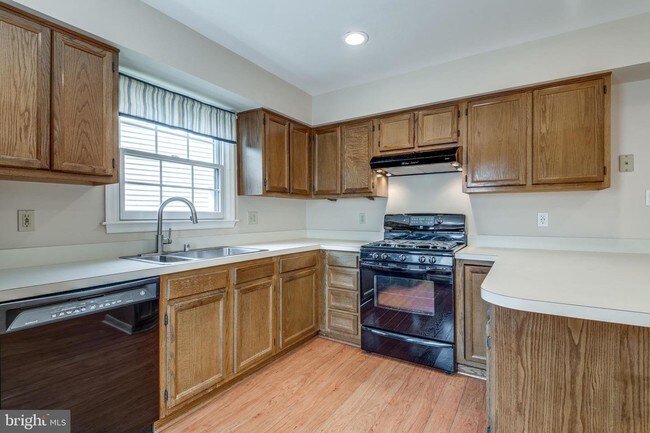 Foto del edificio - 46907 Rabbitrun Terrace