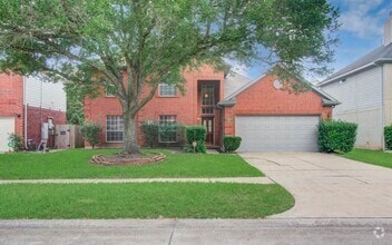 Building Photo - 911 E Hampton Dr