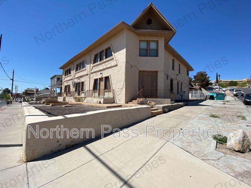 Primary Photo - 1111 N Cotton St