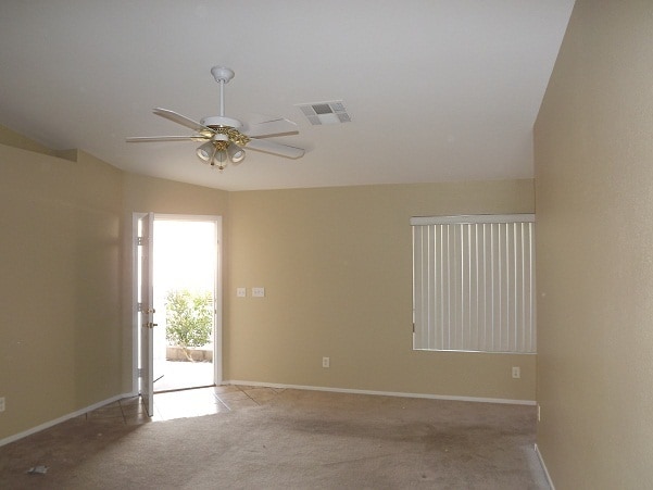 Building Photo - 4 Bedroom In South Green Valley Area!!!
