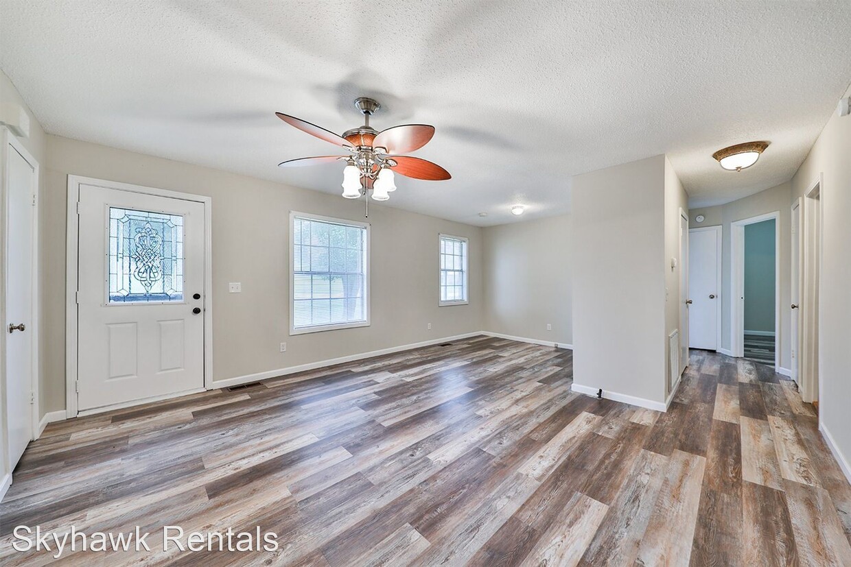 Foto principal - 2 br, 1 bath House - 684 Evergreen St