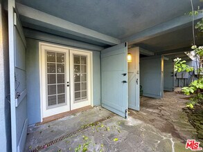 Building Photo - 3008 3rd St