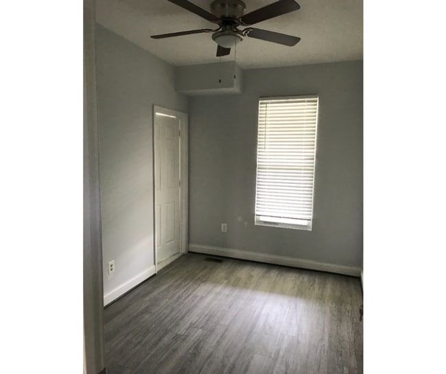 Building Photo - 5324 Ready Ave