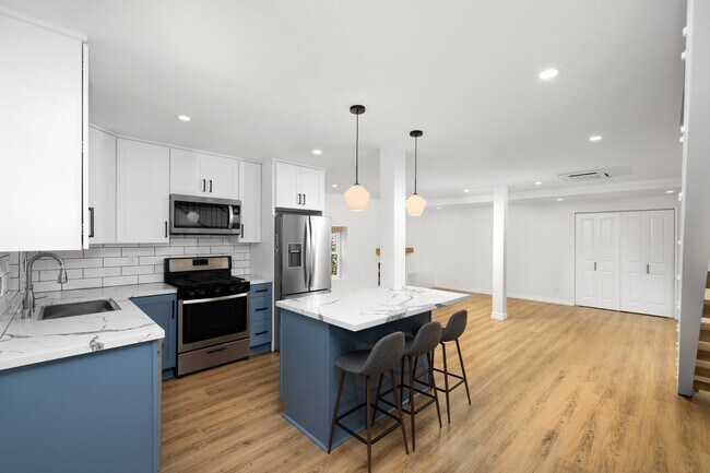 Foto del edificio - 3852 W 157th St