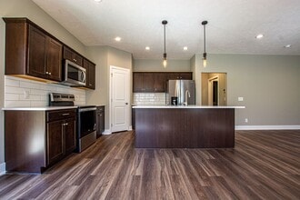 Building Photo - 342-346 N Allen St