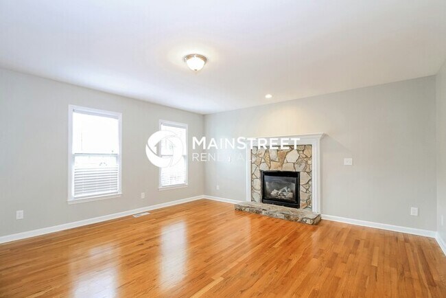Foto del edificio - 3 Bedroom Pet-Friendly Home in Winston-Salem, NC with Main Street Renewal