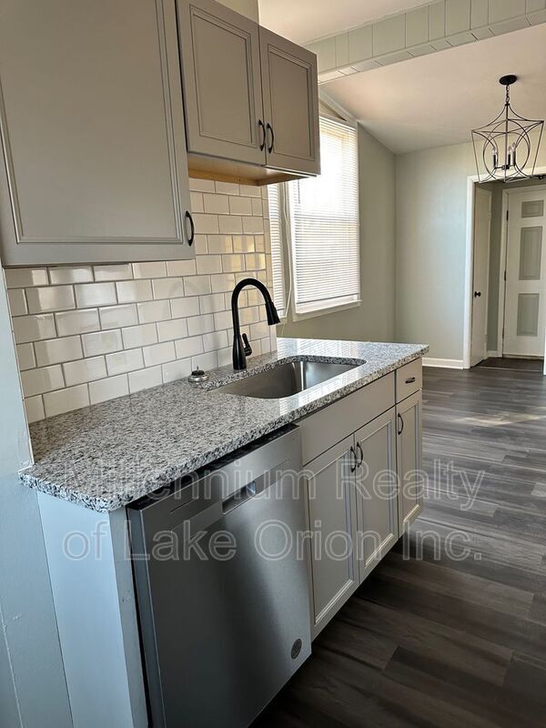 Building Photo - 1173 Dudley Ave