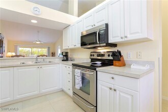 Building Photo - 337 Robin Hood Cir