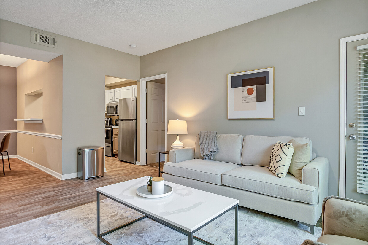 Foto principal - 740 Sidney Marcus Blvd NE