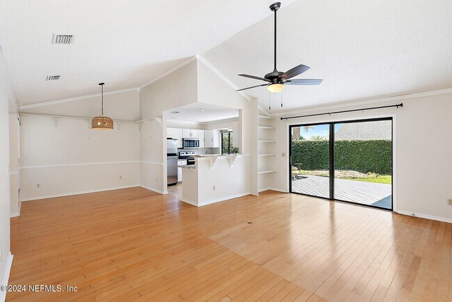 Building Photo - 2434 Burgundy Ct