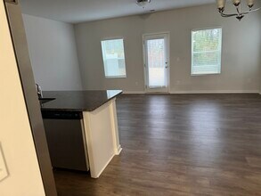 Building Photo - 137 Briana Marie Way