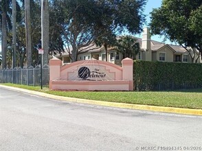 Building Photo - 1101 Belmont Ln