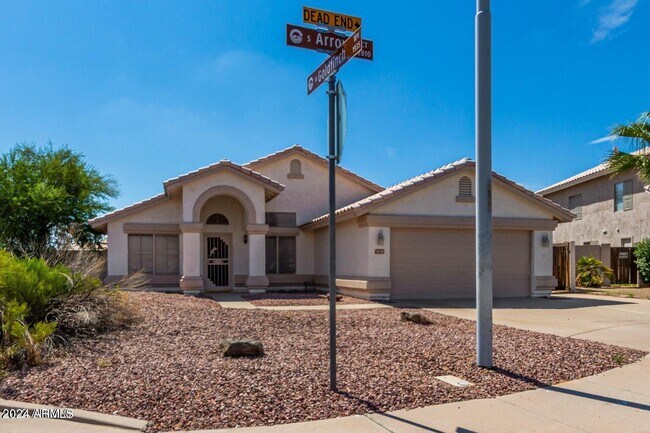 Building Photo - 2830 S Arroyo Ct