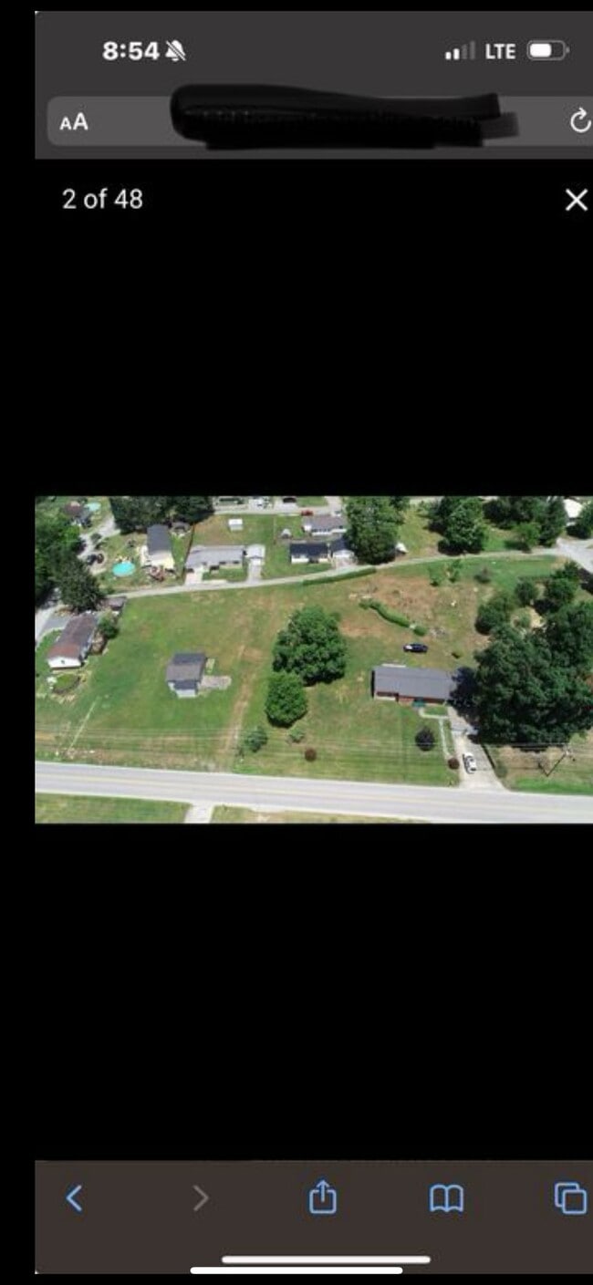 Building Photo - 598 Brown Ave