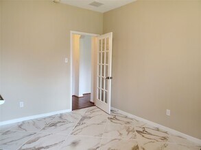 Building Photo - 18819 Knobby Oaks Pl