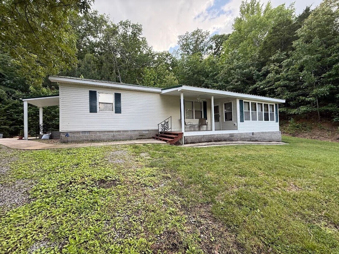 Foto principal - Furnished Home in New Concord