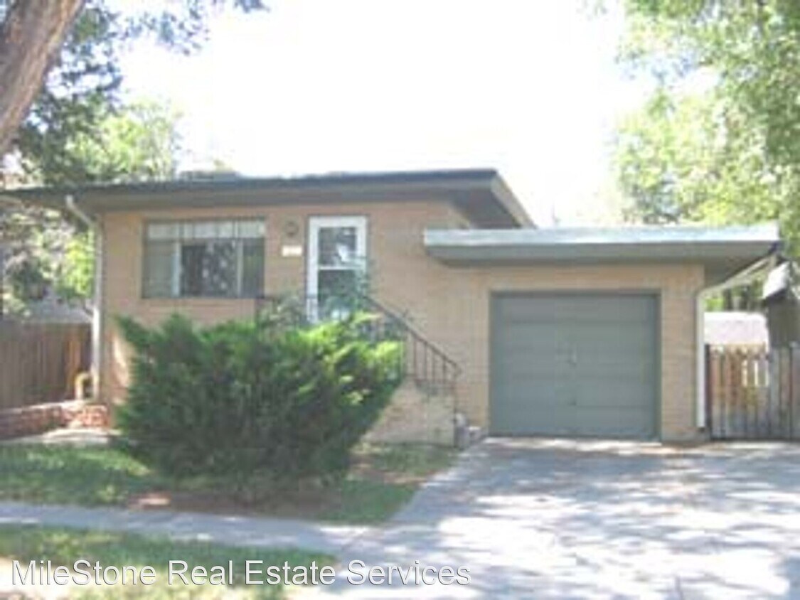Foto principal - 4 br, 2 bath House - 2425 Bott Avenue