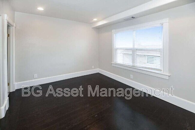 Foto del edificio - 639 Carolina St