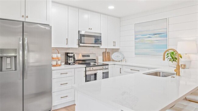 Building Photo - 512 S Harbour Oaks Dr