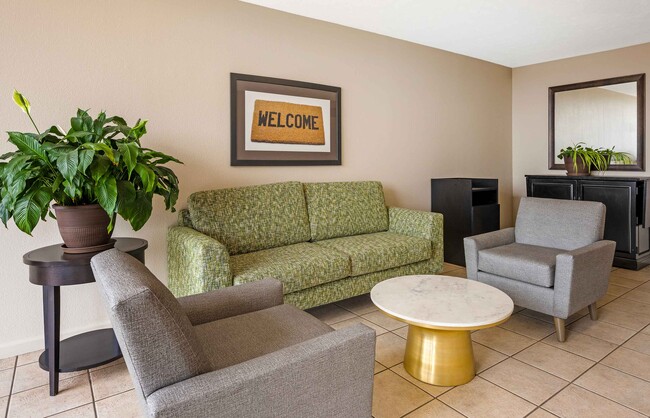 Foto del edificio - Furnished Studio-Dayton - Fairborn