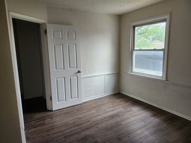 Foto del edificio - 949-955 South Central Dr., Lorain, OH, 44052