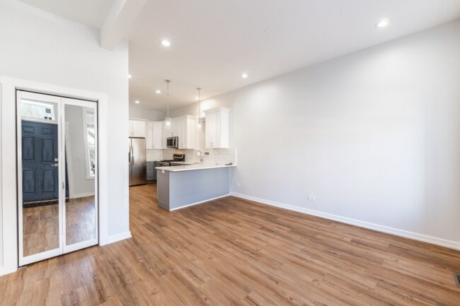 Building Photo - 2317 S Seeley Ave