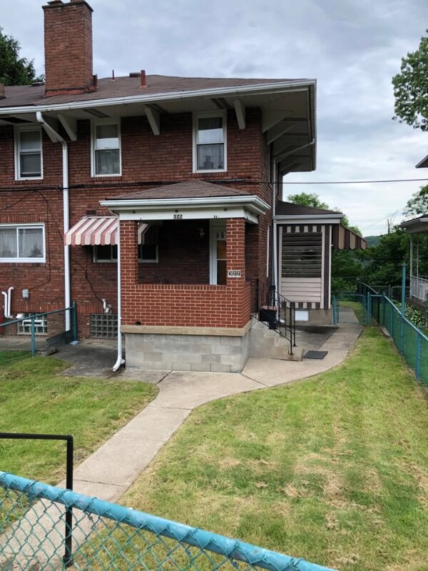 Building Photo - 322 New York Ave