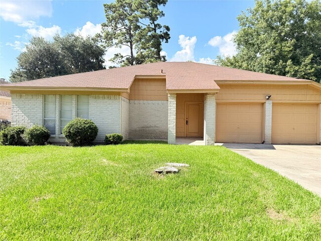 Building Photo - 2015 Trailing Vine Rd