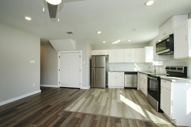 Foto del edificio - 5709 Breland St