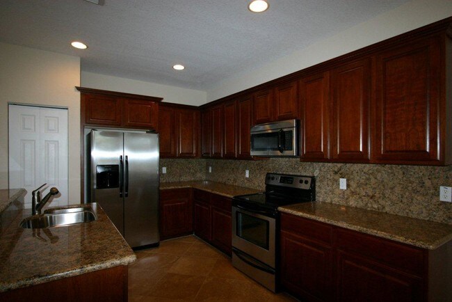 Building Photo - 781 Cresta Cir