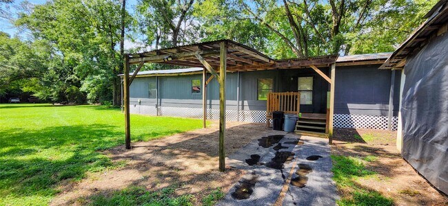 Building Photo - 2066 County Rd 332