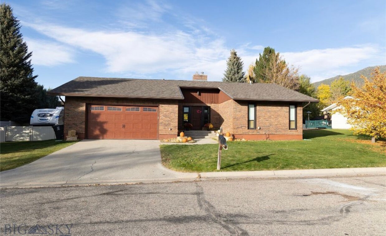 11 Bittersweet Dr, Butte, MT 59701 House Rental in Butte, MT