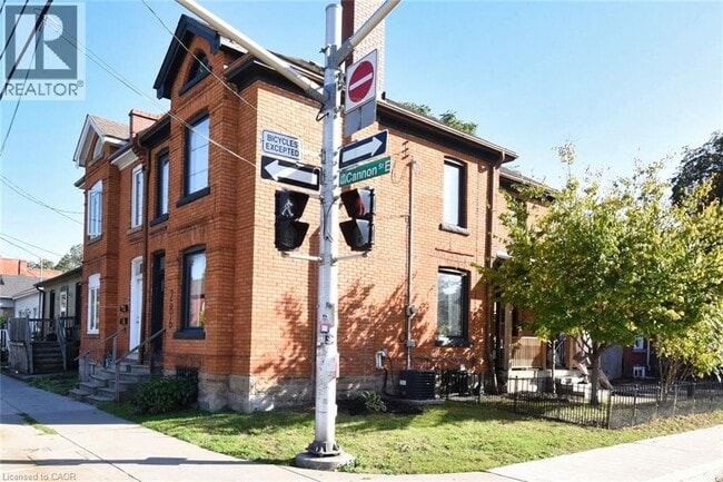 Building Photo - 150 Victoria Ave N